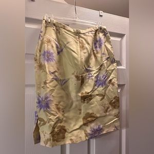 Two pice suit. Great colors. Unique.